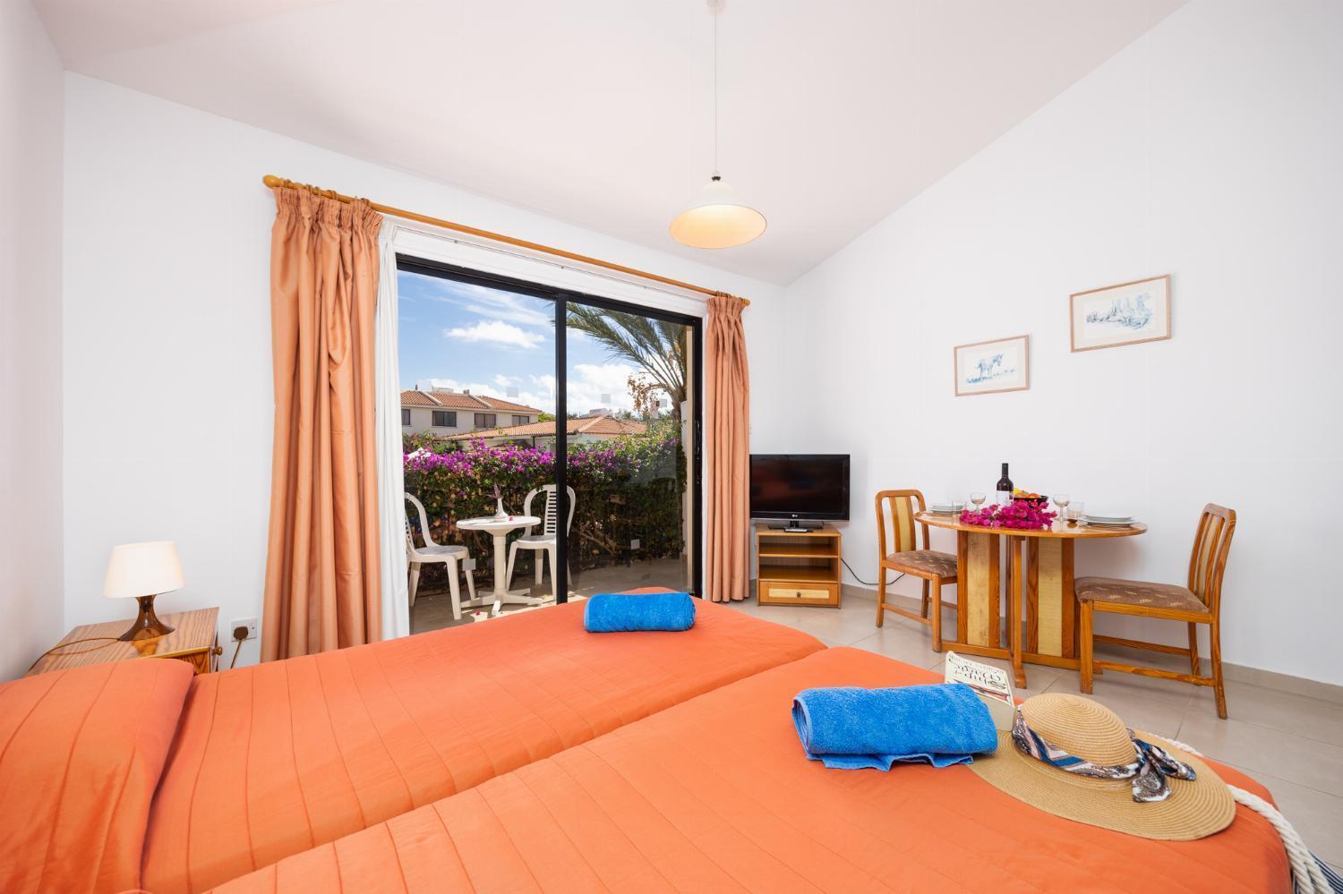 Tavros Hotel Apartments Polis Esterno foto